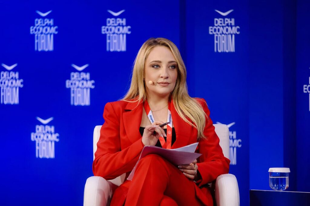 Xristina Kousouni Delfi doroum
