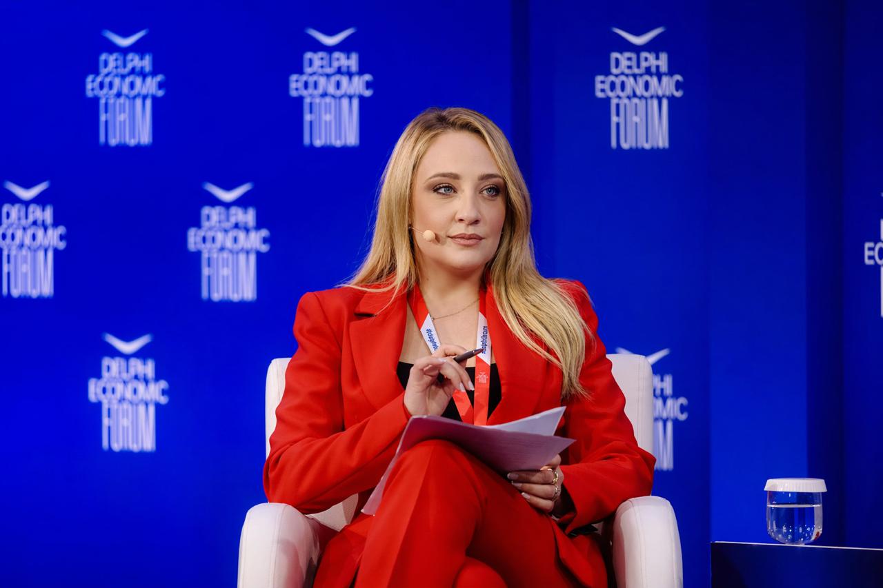 Xristina Kousouni Delfi doroum